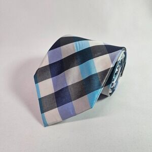 CHAPS 100% Silk Tie Geometric‎ Blue White 3.25" x 59"